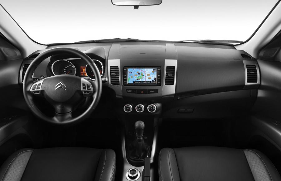 Citroen C-Crosser 2008 года  (фото 71 из 144)